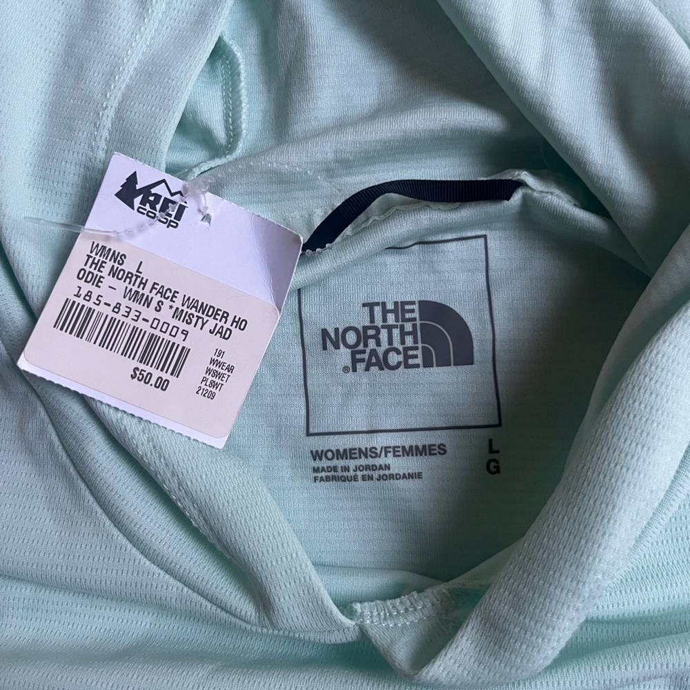 The North Face light green Pullover - Picture 3 of 5